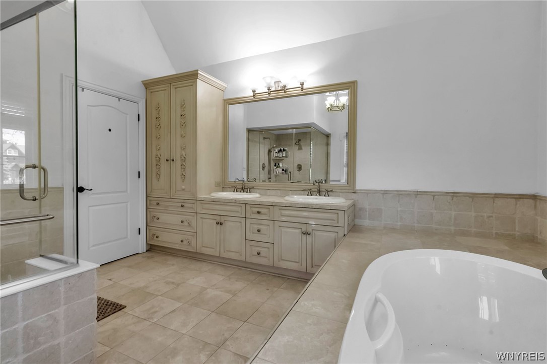 10360 Keller Road Clarence, NY 14031 - Photo 14 of 47 Gallery Image 14