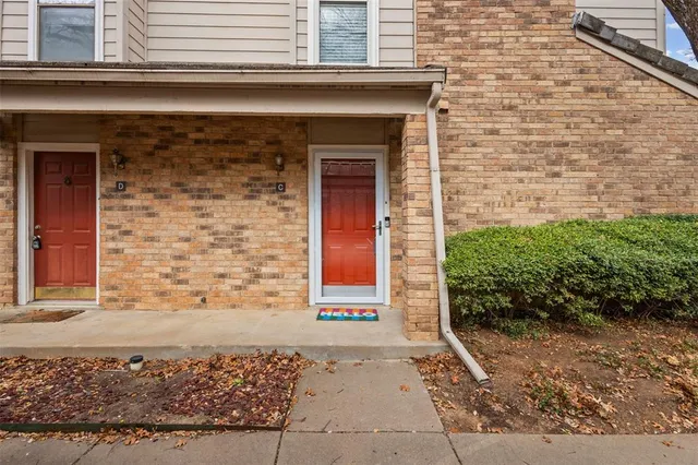 $1,350 | 1101 Brighton Drive, Unit C, Arlington, TX 76012