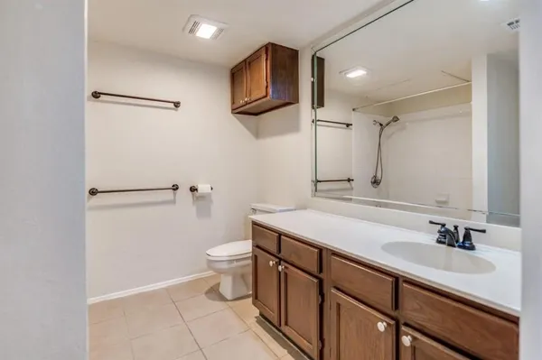 $1,275 | 1101 Brighton Drive, Unit C, Arlington, TX 76012