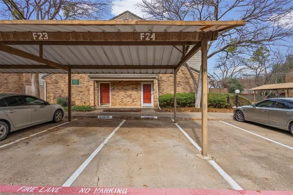 $1,275 | 1101 Brighton Drive, Unit C, Arlington, TX 76012