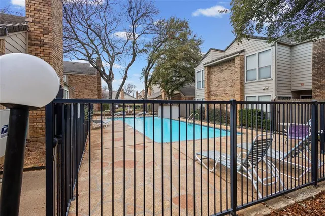 $1,350 | 1101 Brighton Drive, Unit C, Arlington, TX 76012