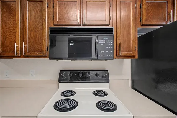 $1,275 | 1101 Brighton Drive, Unit C, Arlington, TX 76012