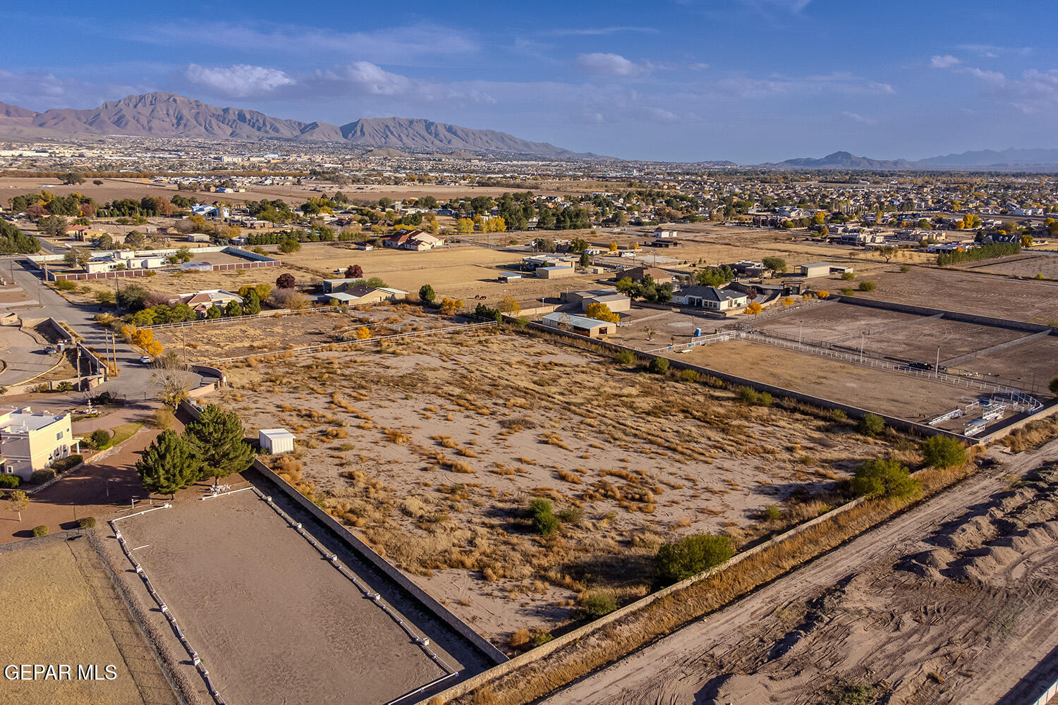 818 Smokey Ridge Court El Paso, TX 79932 - Photo 5 of 11 818 Smokey Ridge _ 005