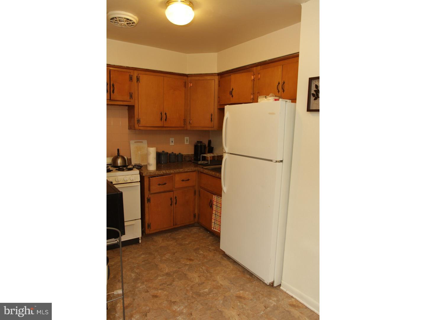 4044 West Ford Road Philadelphia, PA 19131 - Photo 15 of 25