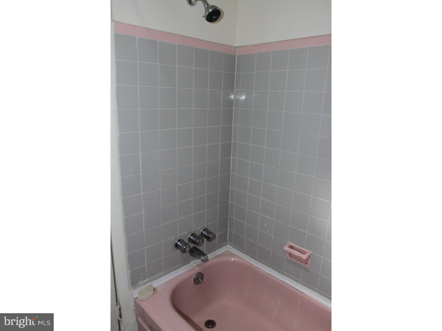 4044 West Ford Road Philadelphia, PA 19131 - Photo 19 of 25