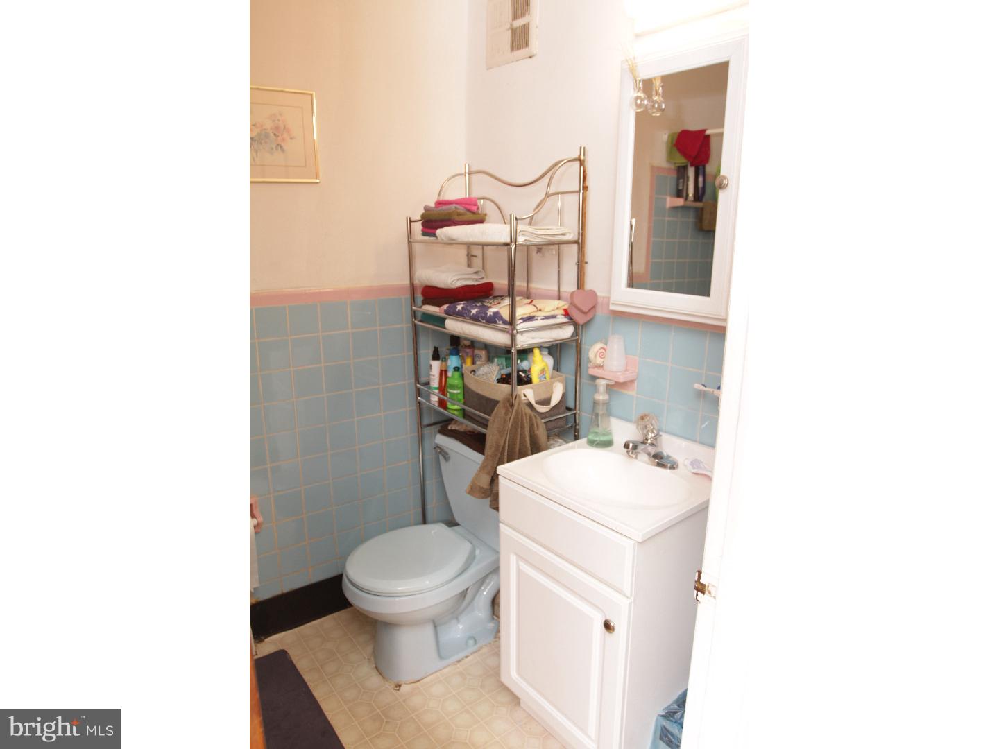 4044 West Ford Road Philadelphia, PA 19131 - Photo 7 of 25