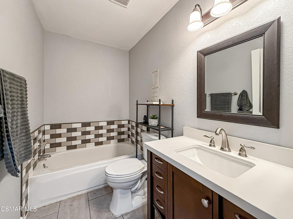 2041 Covington Avenue Simi Valley, CA 93065 - Photo 17 of 39