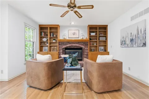 $475,000 | 5116 Horton Street, Mission, KS 66202