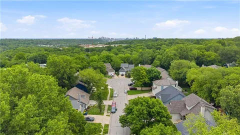 $475,000 | 5116 Horton Street, Mission, KS 66202