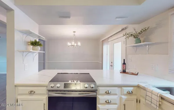 $1,450 | 126 Oakmont Drive, Unit 12, Greenville, NC 27858