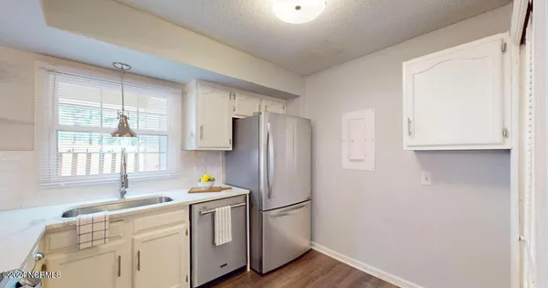 $1,450 | 126 Oakmont Drive, Unit 12, Greenville, NC 27858