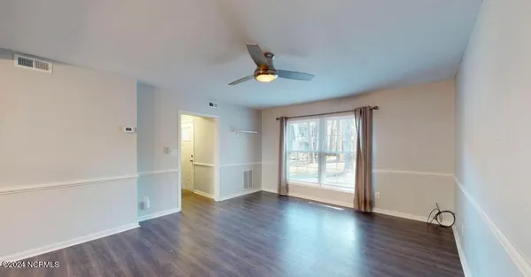 $1,450 | 126 Oakmont Drive, Unit 12, Greenville, NC 27858