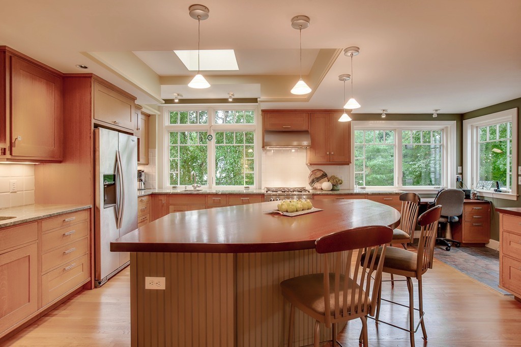 15 Stanley Road Newton, MA 02468 - Photo 4 of 29