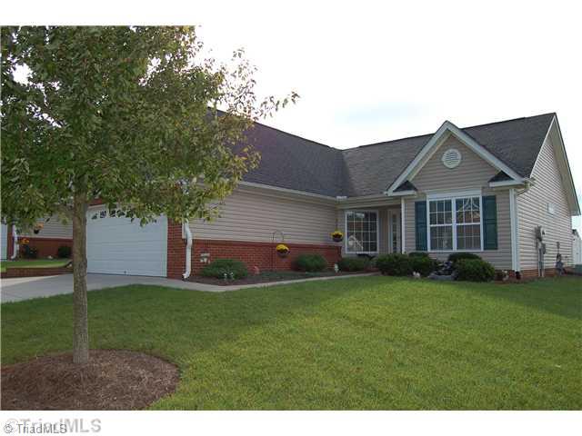669 Ansley Way High Point, NC 27265 - Photo 2 of 16 Exterior Back.