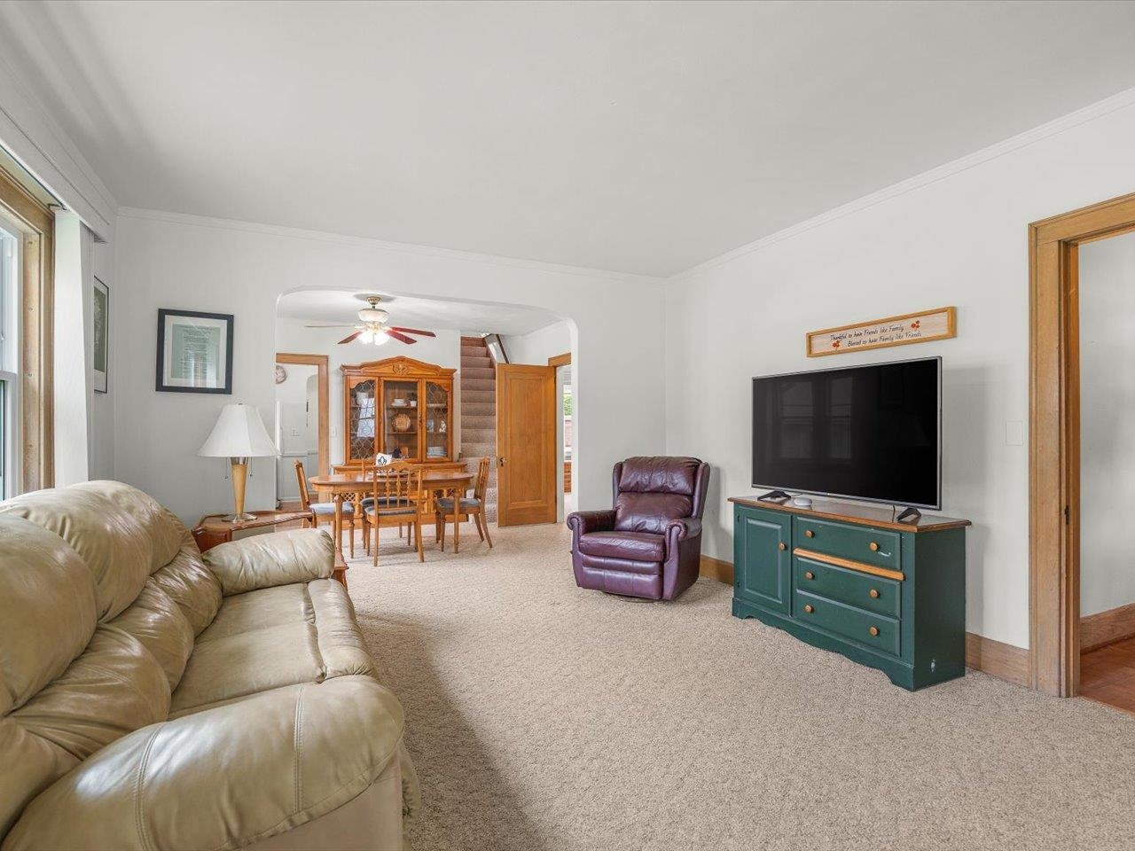 634 Rome Avenue Rockford, IL 61107 - Photo 6 of 40
