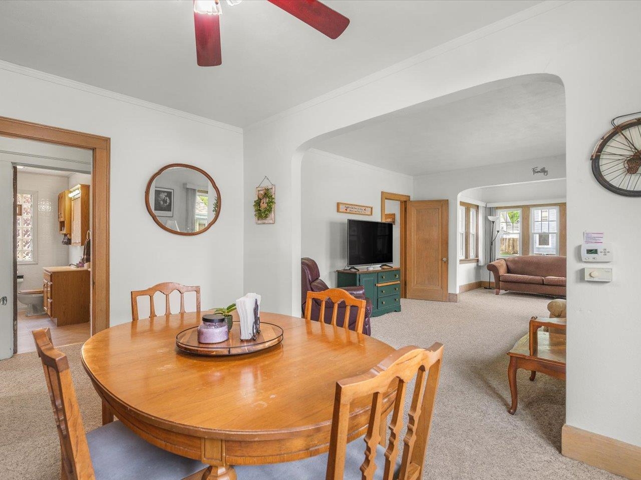 634 Rome Avenue Rockford, IL 61107 - Photo 9 of 40