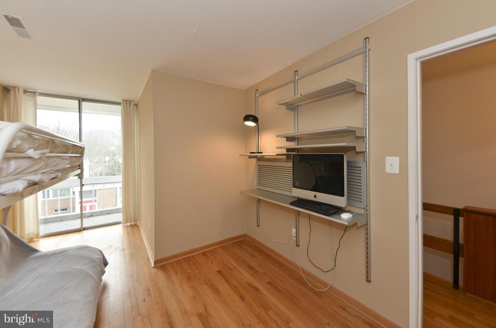 11583 Maple Ridge Road Reston, VA 20190 - Photo 26 of 30 Bedroom