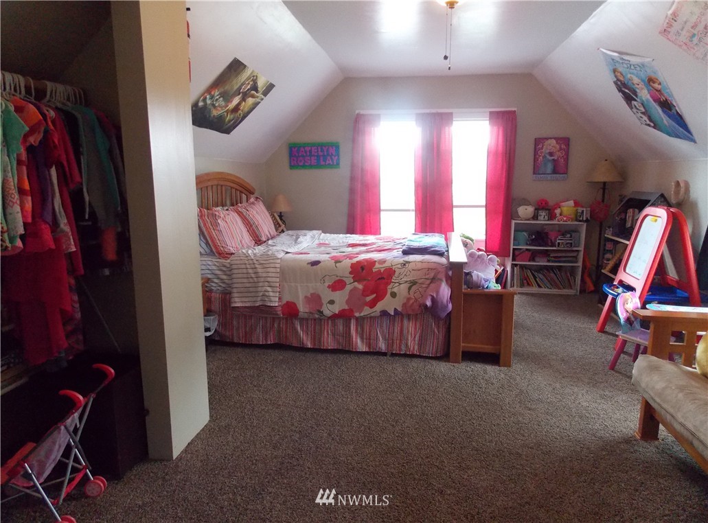 237 Southwest Cascade Avenue Chehalis, WA 98532 - Photo 12 of 20 Gallery Image 12