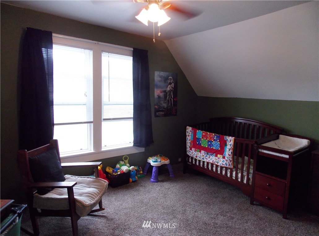 237 Southwest Cascade Avenue Chehalis, WA 98532 - Photo 14 of 20 Gallery Image 14