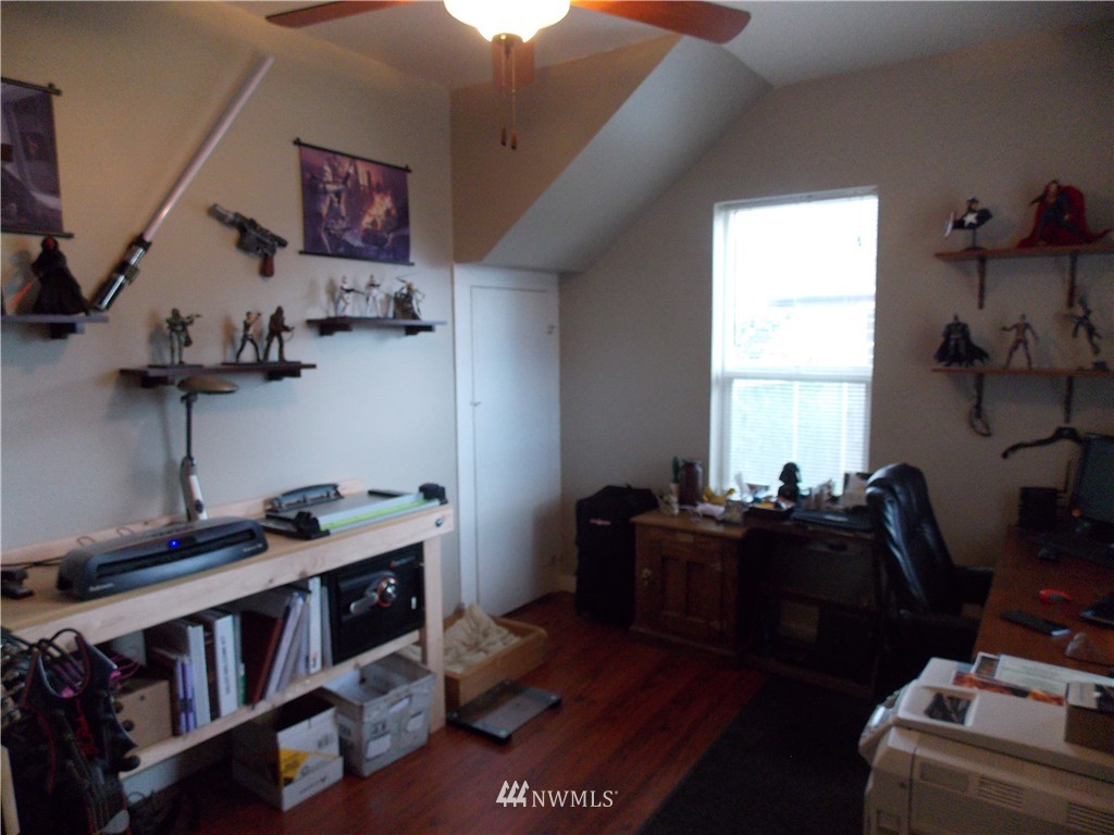 237 Southwest Cascade Avenue Chehalis, WA 98532 - Photo 7 of 20 Gallery Image 7