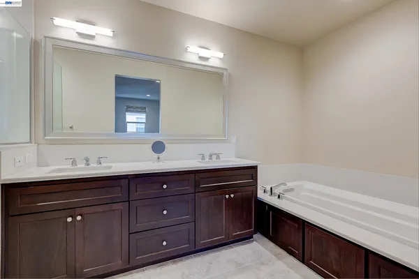 $949,888 | 716 Tranquility Circle, Unit 1, Livermore, CA 94551