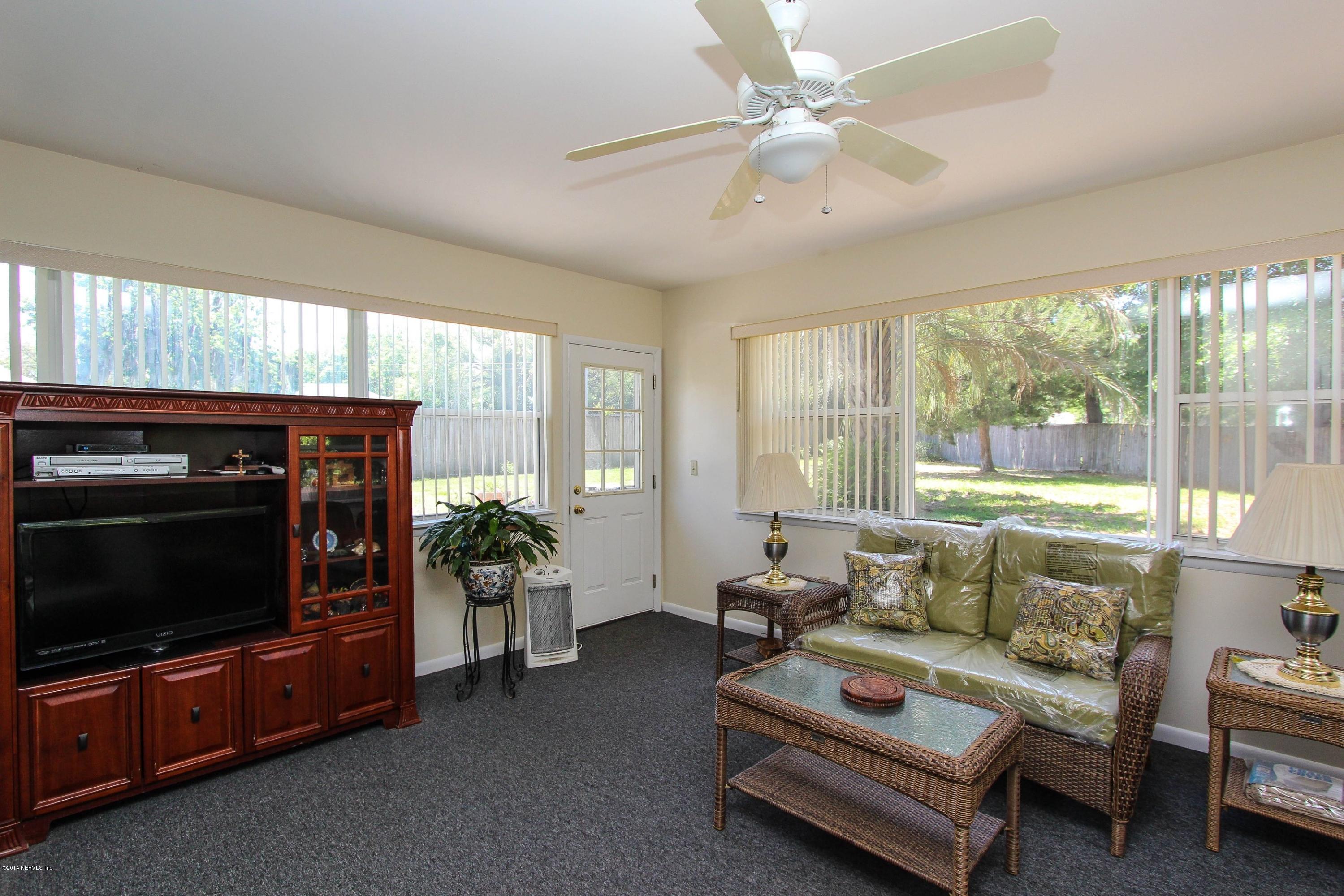 384 Foxridge Road Orange Park, FL 32065 - Photo 23 of 28 Sun Room View 2