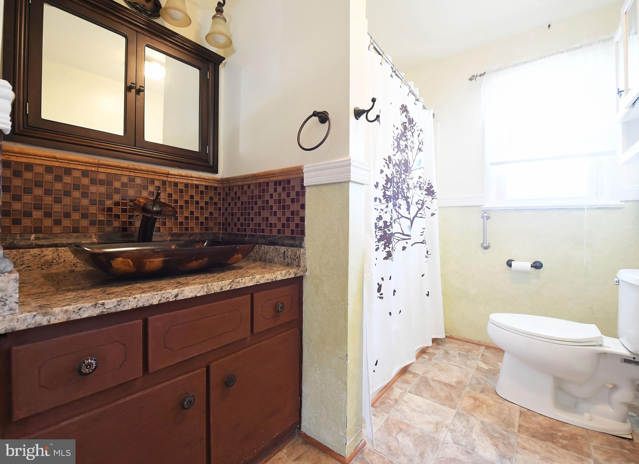 355 Red Pump Road Rising Sun, MD 21911 - Photo 26 of 39 HAALWAY BATHROOM