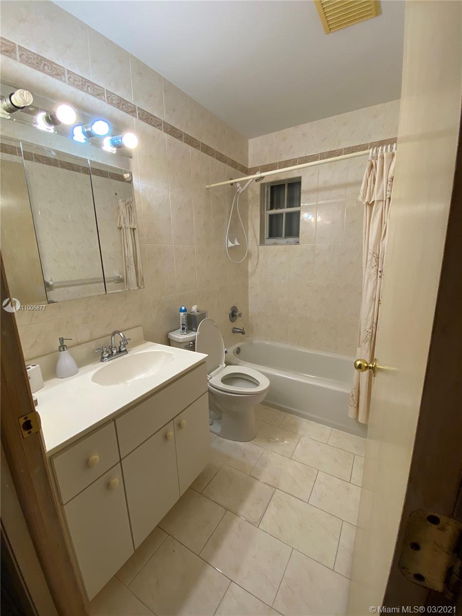 8330 Southwest 96th Place, Unit 1 Miami, FL 33173 - Photo 13 of 30