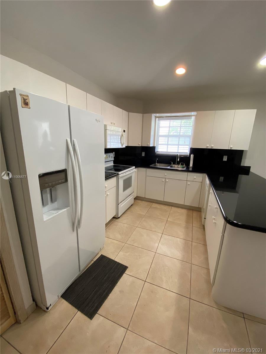 8330 Southwest 96th Place, Unit 1 Miami, FL 33173 - Photo 14 of 30