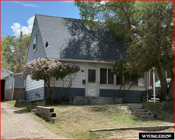 $125,000 | 214 East Spruce Street, Rawlins, WY 82301