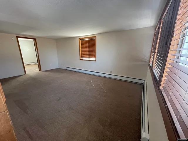 $125,000 | 214 East Spruce Street, Rawlins, WY 82301