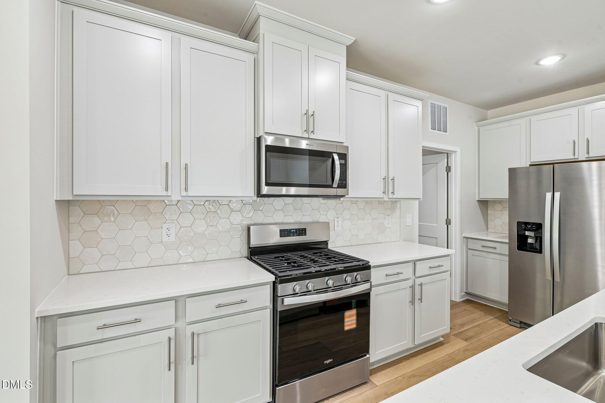 1502 Hatteras Road Durham, NC 27703 - Photo 15 of 44 15-web-or-mls-Raleigh - Avalon Place - 1