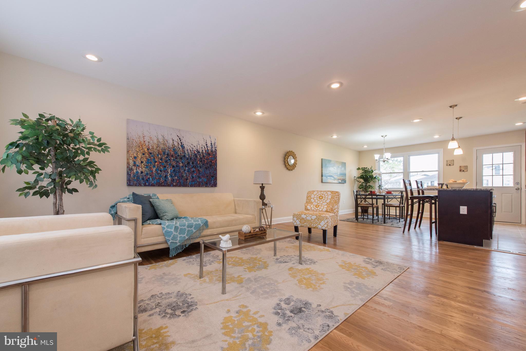 8602 Pilsen Road Randallstown, MD 21133 - Photo 4 of 30 Living Room