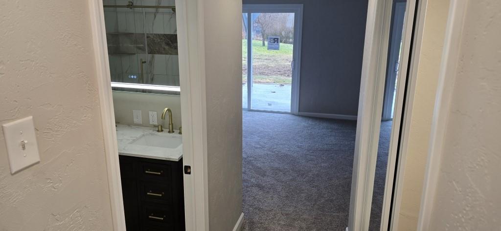 916 Indiana Avenue Avonmore, PA 15618 - Photo 14 of 32 a view of a bathroom from the hallway