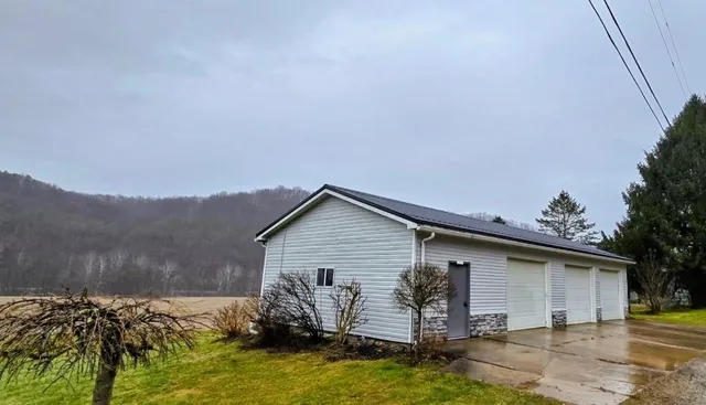 a view of backyard of house