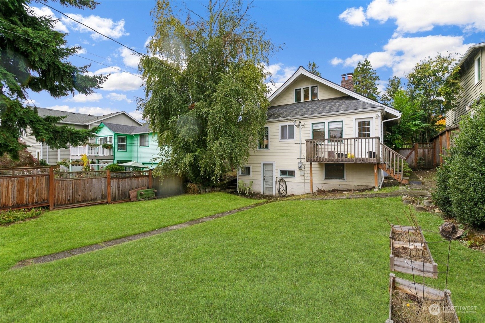 5942 41st Avenue Southwest Seattle, WA 98136 - Photo 34 of 40 a view of a yard in front of house