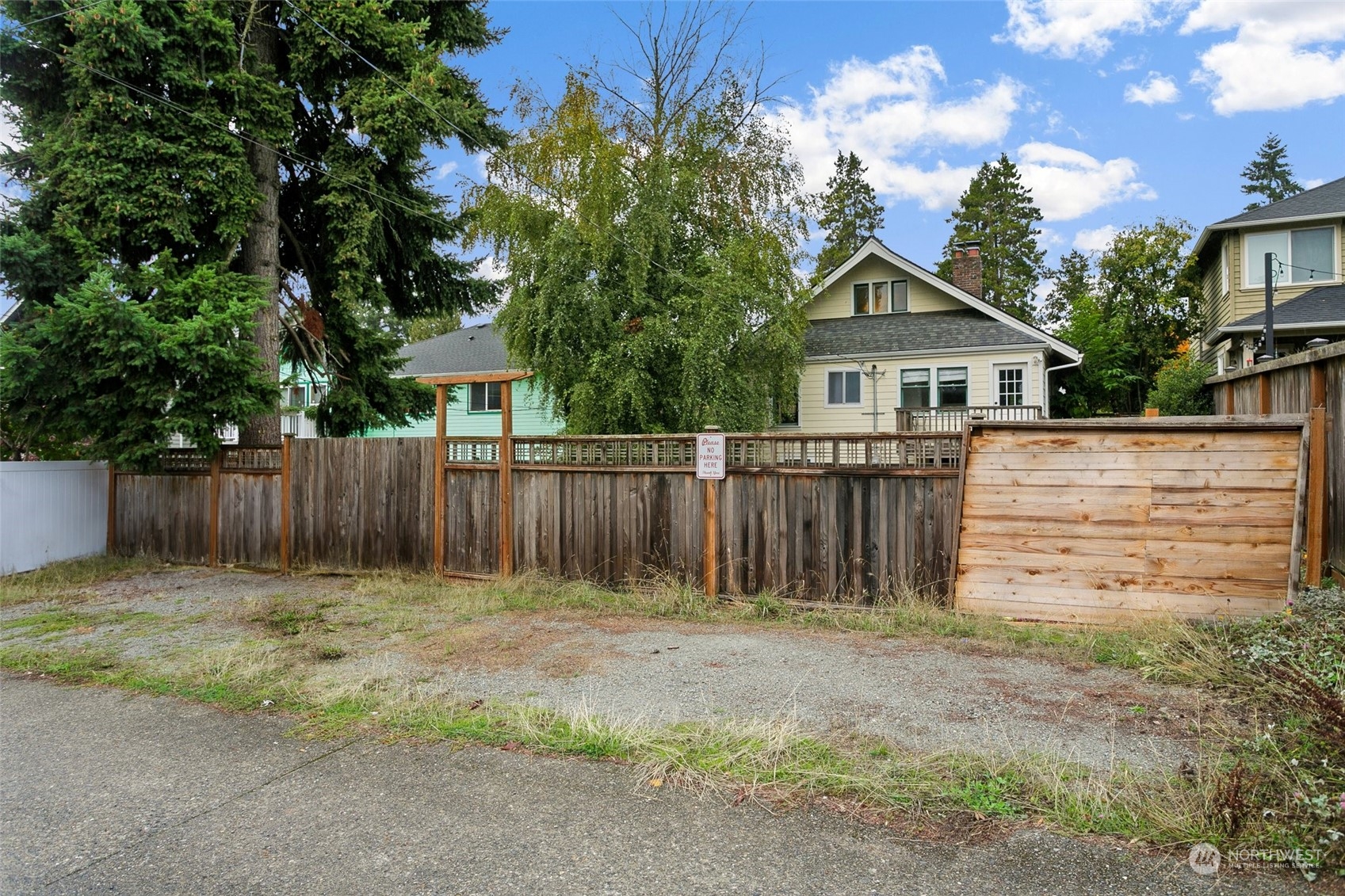5942 41st Avenue Southwest Seattle, WA 98136 - Photo 38 of 40 a view of a backyard