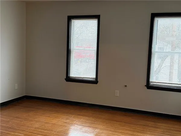$895 | 710-712 Jay Street, Unit 3, Rochester, NY 14611