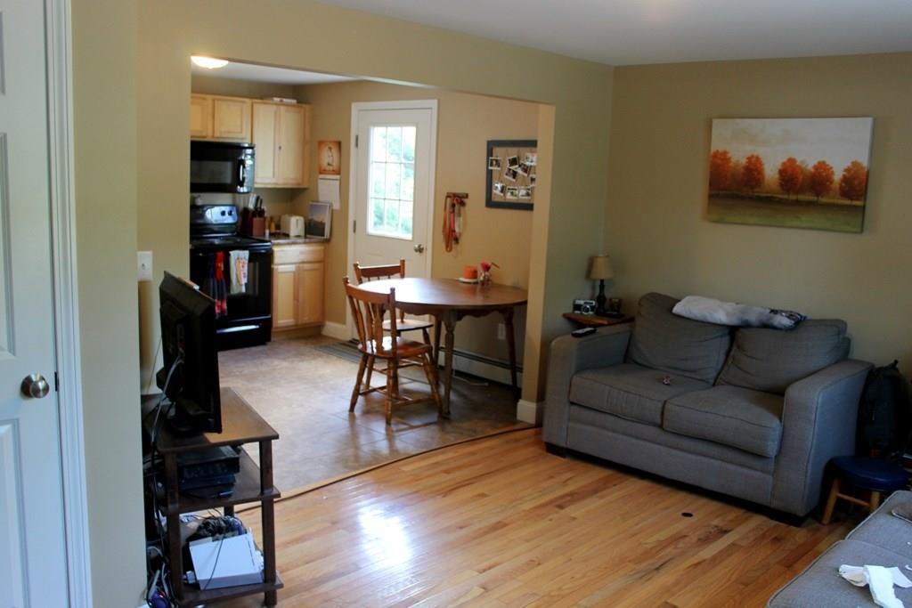 21 Newhall Road Windham, ME 04062 - Photo 13 of 23 Apt B Living Room