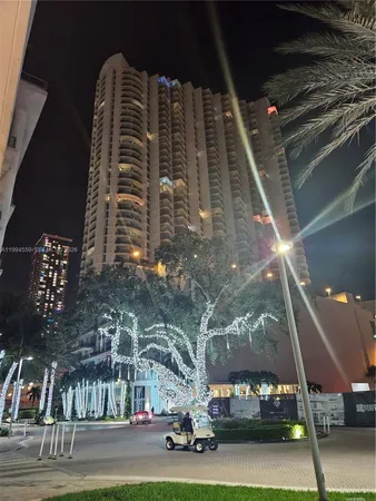 $495,000 | 350 South Miami Avenue, Unit 2714, Miami, FL 33130
