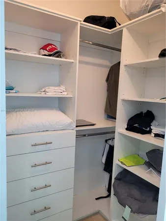 $495,000 | 350 South Miami Avenue, Unit 2714, Miami, FL 33130