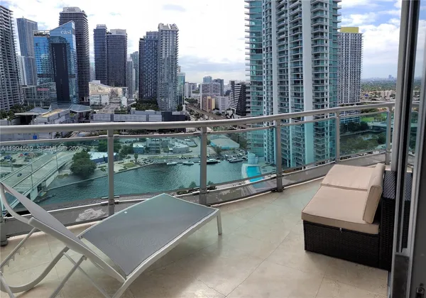$495,000 | 350 South Miami Avenue, Unit 2714, Miami, FL 33130