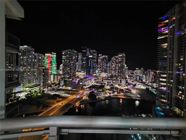 $495,000 | 350 South Miami Avenue, Unit 2714, Miami, FL 33130