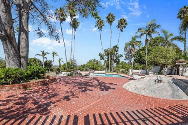$2,369,000 | 415 Carvalos Drive, Chula Vista, CA 91910