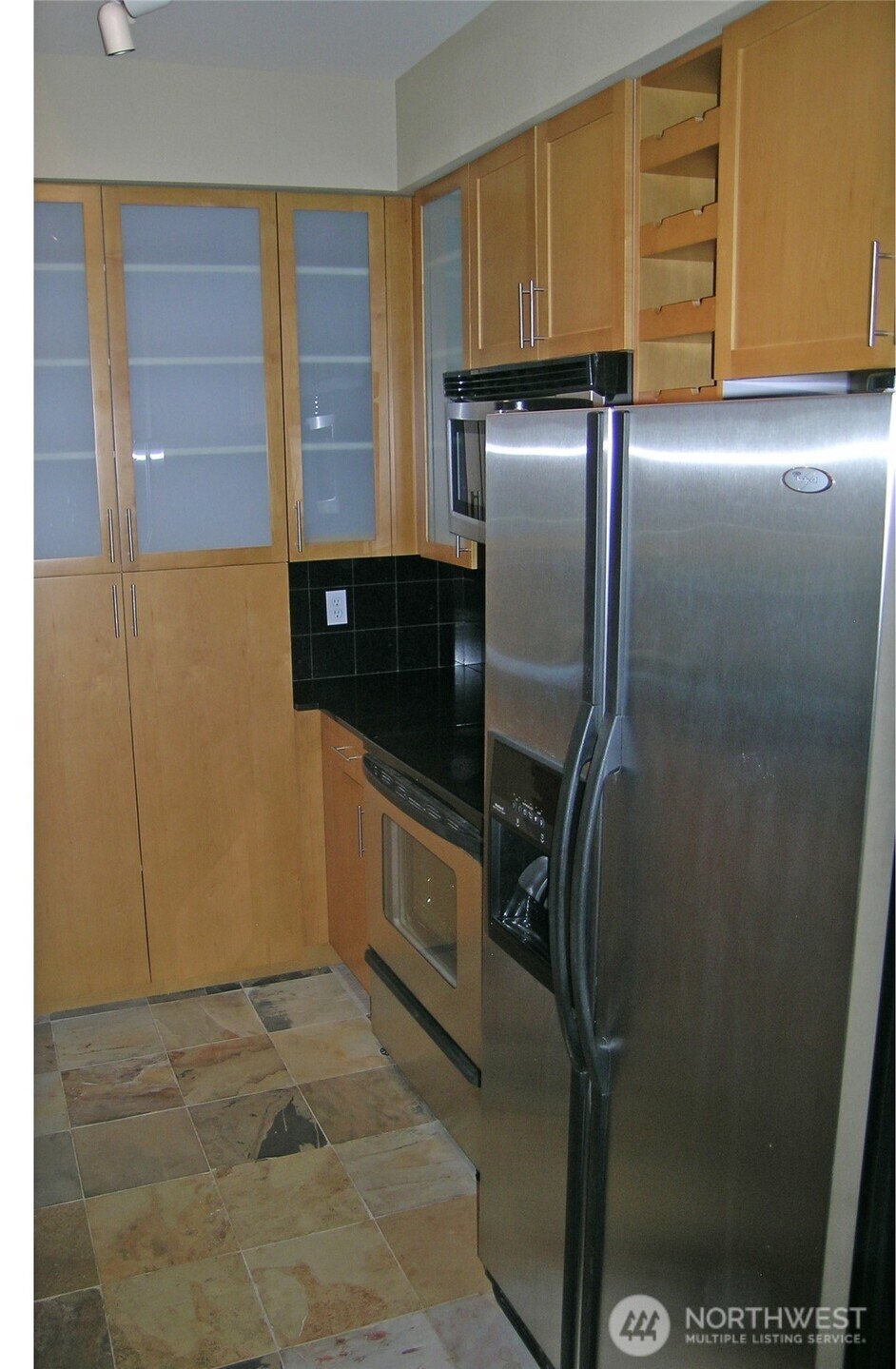 255 West Bakerview Road, Unit 401 Bellingham, WA 98226 - Photo 9 of 23