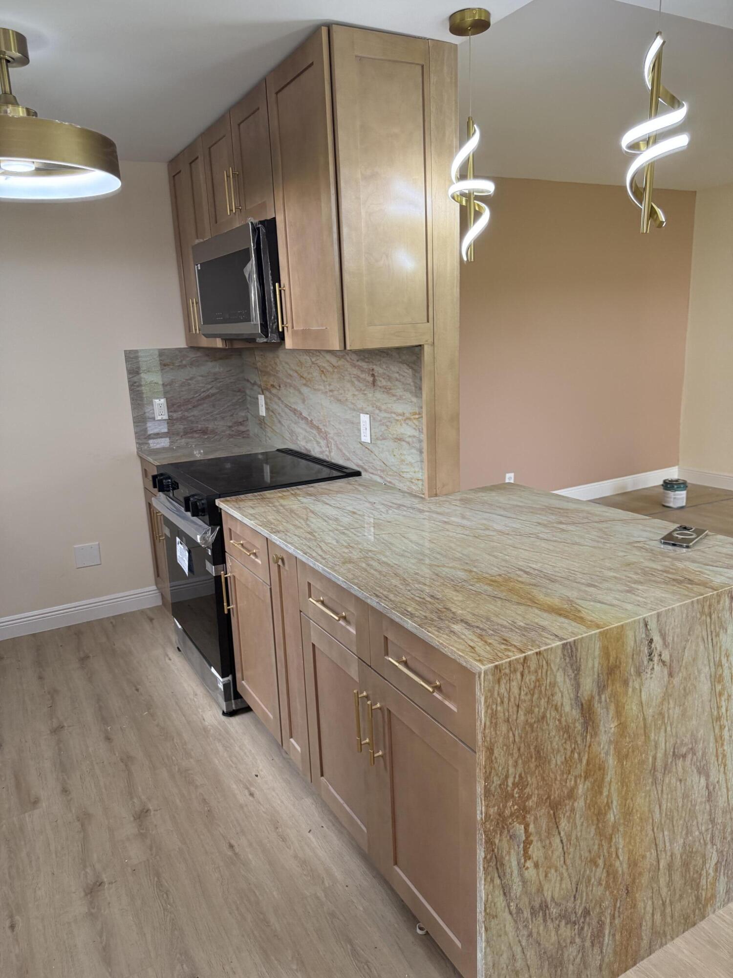 47 Preston F, Unit 47 Boca Raton, FL 33434 - Photo 6 of 10 IMG_5445