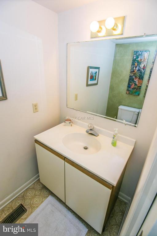 28 Windjammer Road Ocean Pines, MD 21811 - Photo 11 of 40 Gallery Image 11