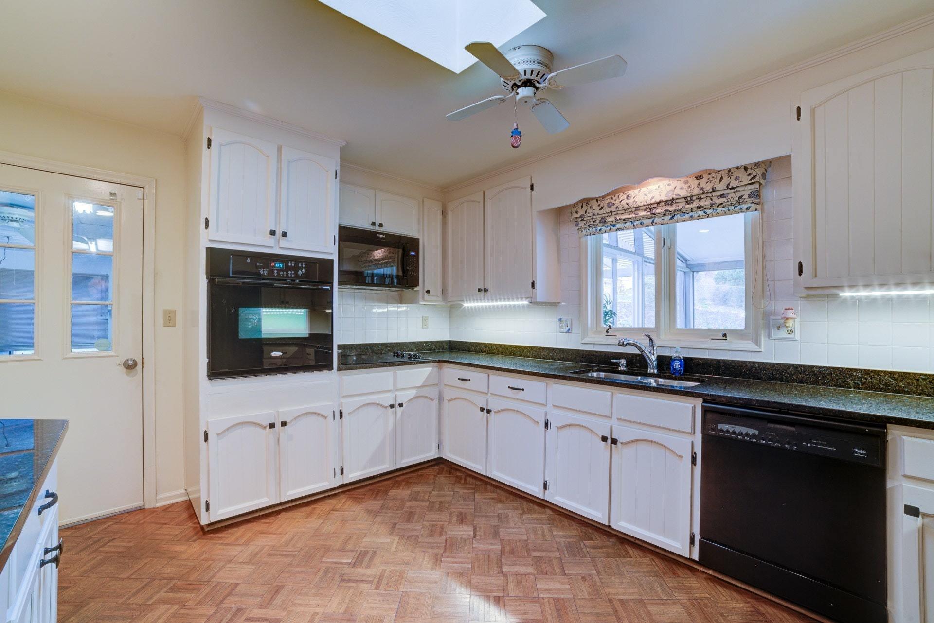3511 Heritage Road Southwest Roanoke, VA 24015 - Photo 13 of 41 013-337755-21-3511 Heritage-5-6_8564190