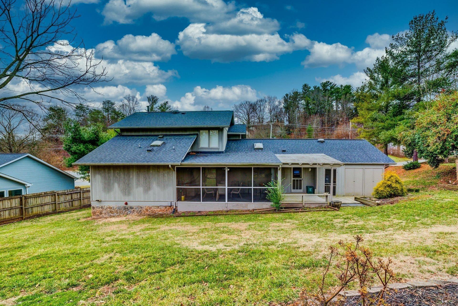 3511 Heritage Road Southwest Roanoke, VA 24015 - Photo 37 of 41 037-337755-037-337755-46-3511 Heritage-5