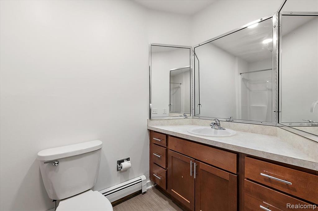 384 West Drahner Road, Unit C13 Oxford, MI 48371 - Photo 21 of 38